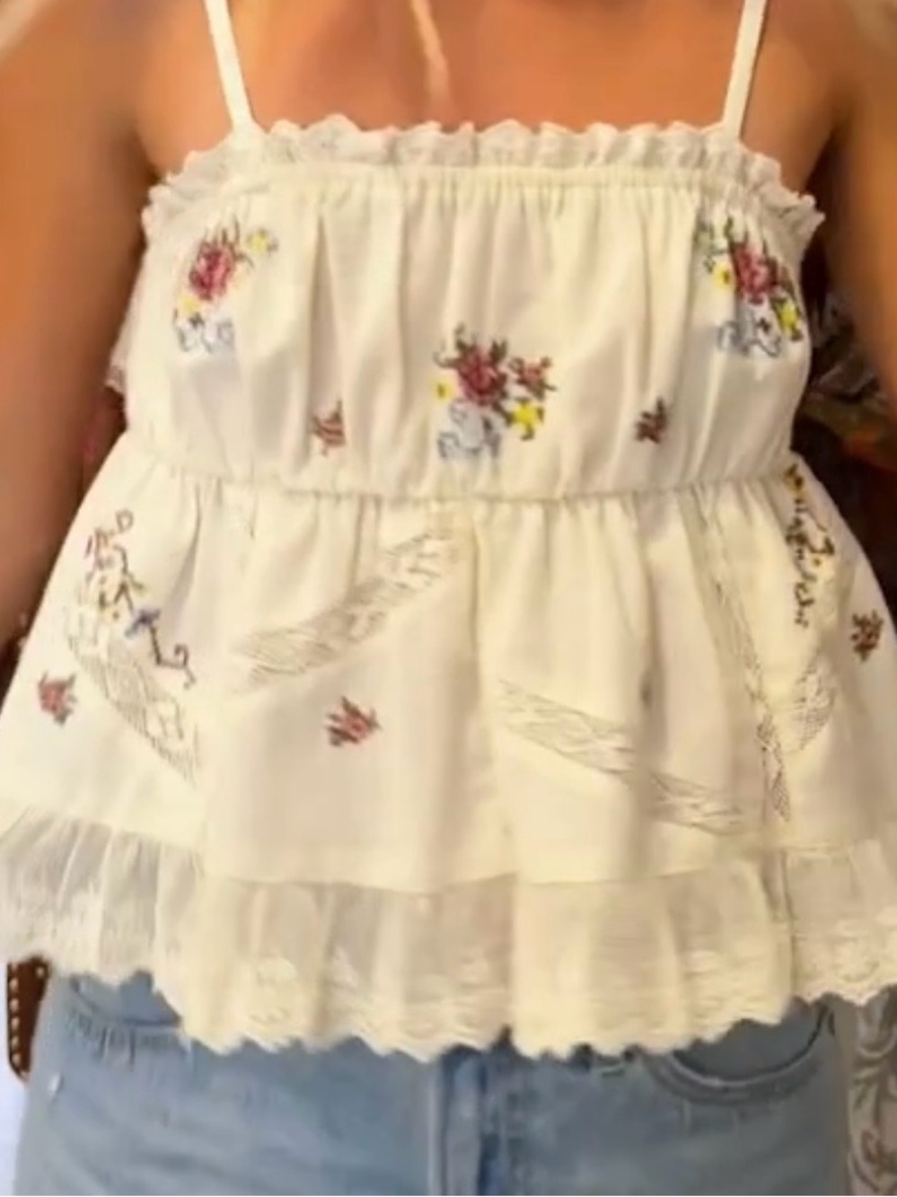 NWT $49 Natural Life Lg Floral-Embroidered Smocked Top - Picture 6 of 7